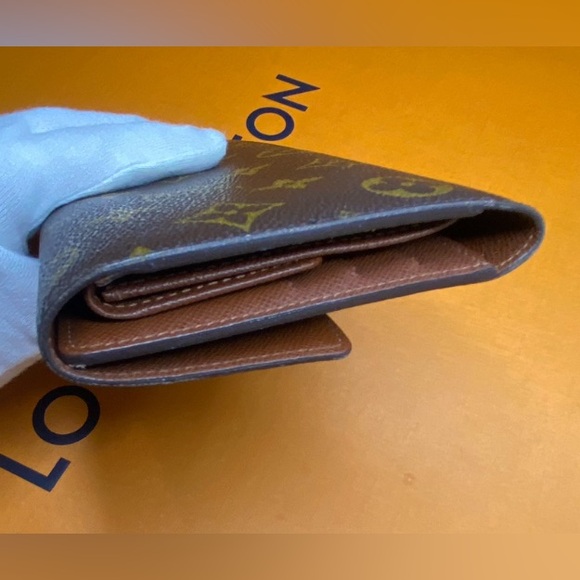 LOUIS VUITTON ❤️❤️ PORTE TRESOR INTERNATIONAL TRIFOLD MONOGRAM LONG WALLET - Picture 9 of 15